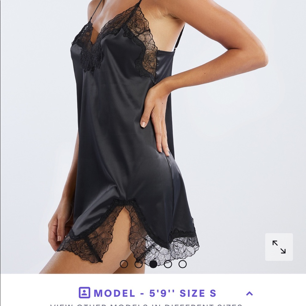 Savage x fenty Lace slip